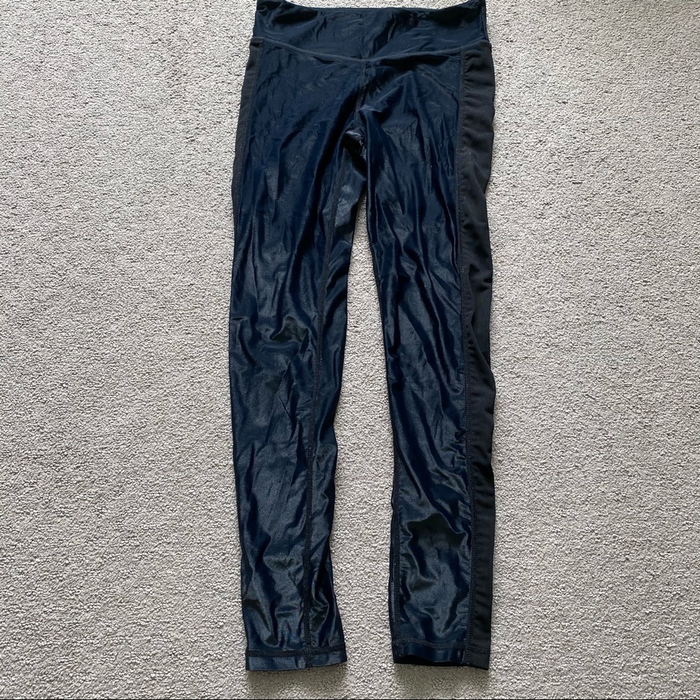 Onzie black workout leggings, small